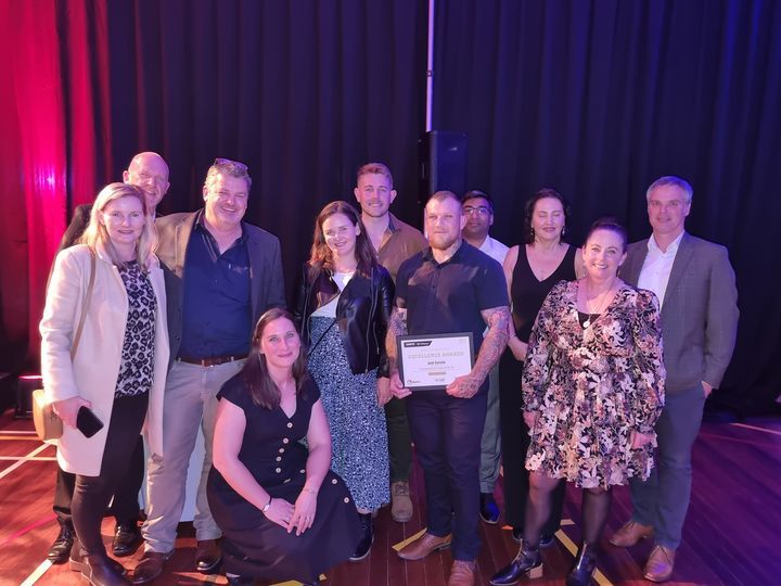 Connexis 인프라 교육 우수상에서 여러 차례 수상