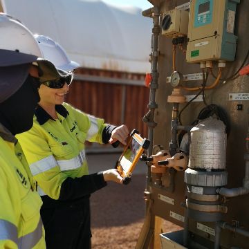 전략 자산 서비스