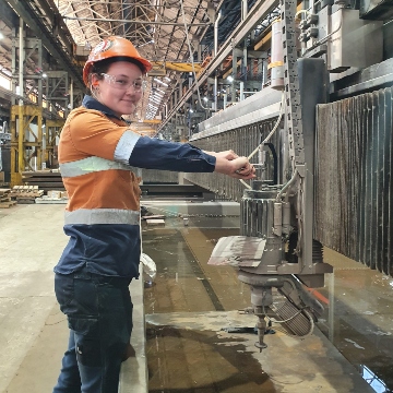 Tara Weiden: 온라인슬롯사이트에서 경력 시작